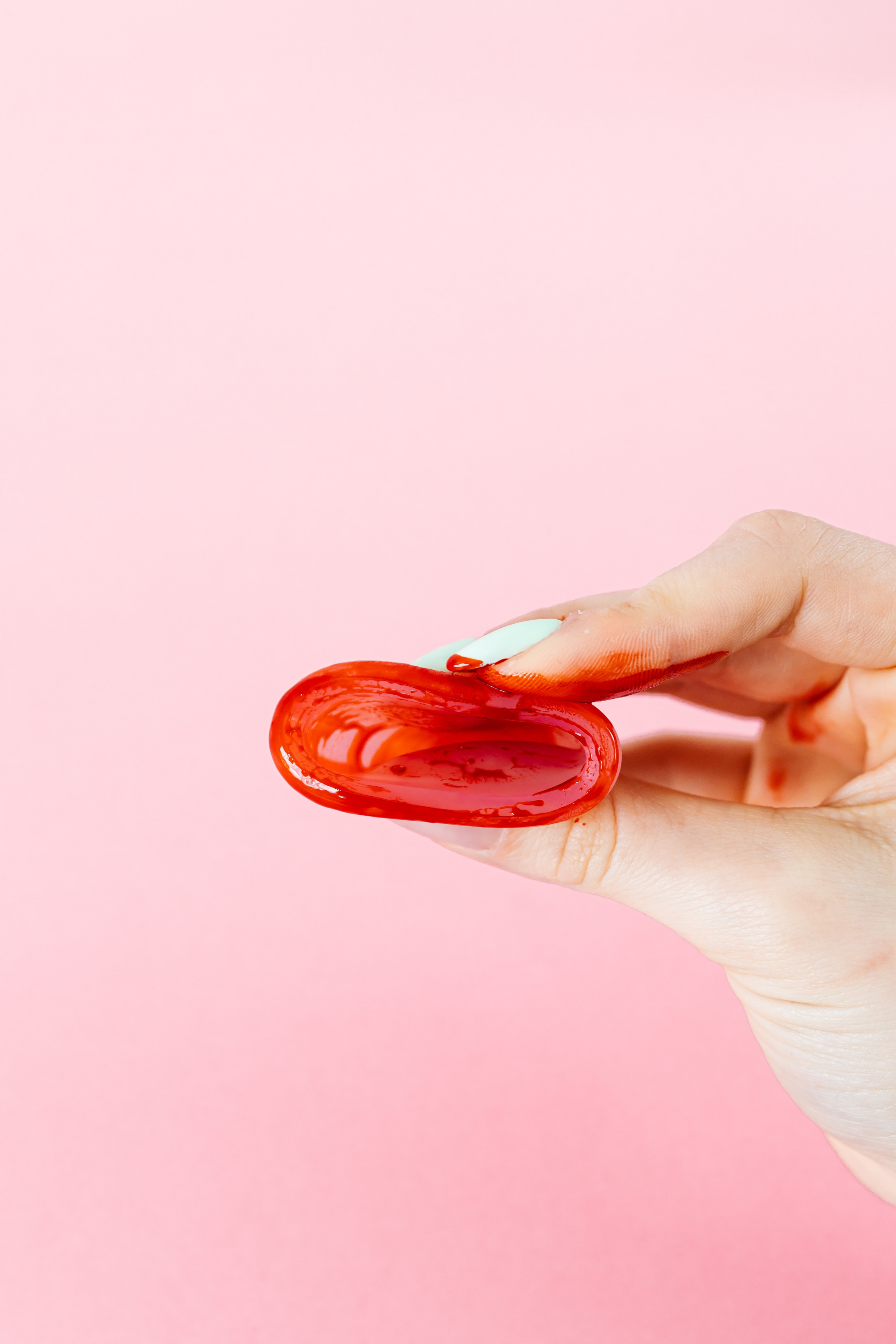¿Cómo doblar la copa menstrual?