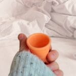 Kann ich eine Menstruationstasse verwenden, wenn ich unter Vaginismus leide?