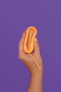 Menstruationsscheibe einsetzen