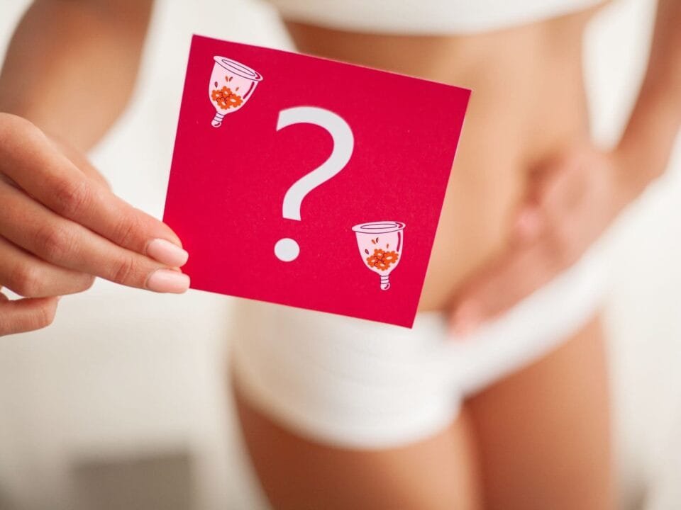 Menstruationstasse Erklärung, alle Anworten auf Fragen zur Menstruationstasse dem nachhaltigen Periodenprodukt