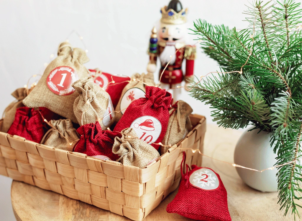 Calendario de Adviento DIY con bolsitas de tela reutilizables