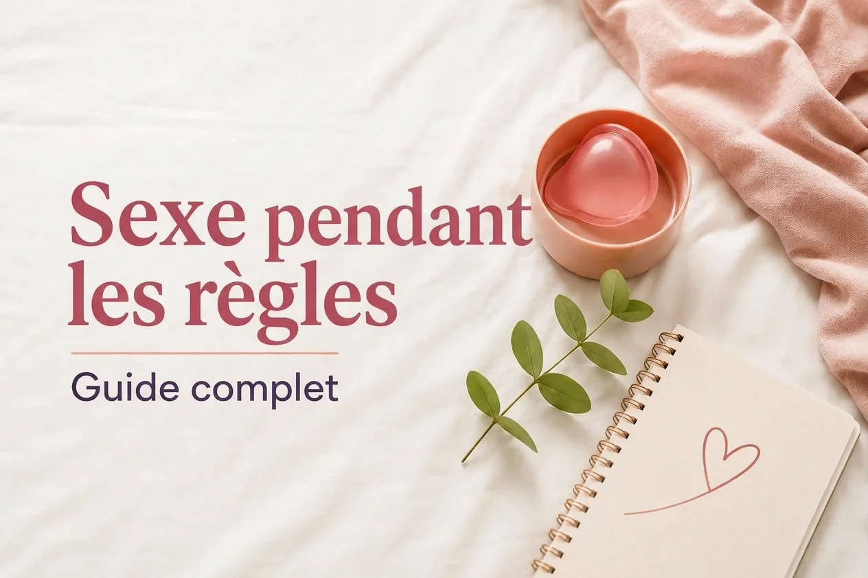 Texte "Sexo con la regla" sur draps blancs avec une coupe menstruelle, une branche verte et un carnet.